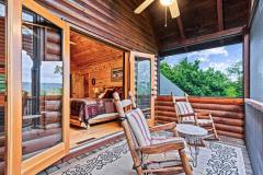 Upstairs-Master-Bedroom14-min